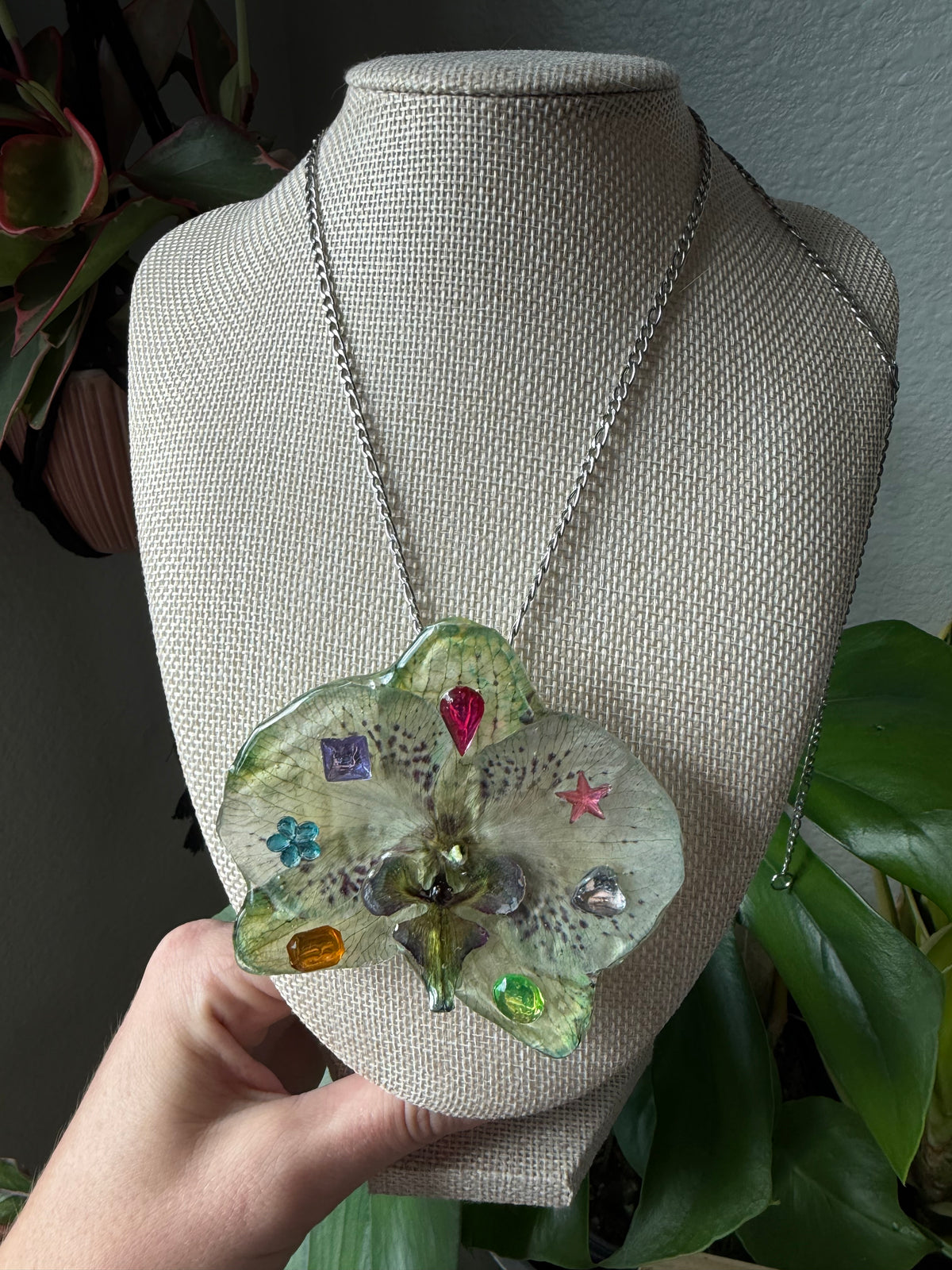 Lime Speckle Orchid Bloom Necklace