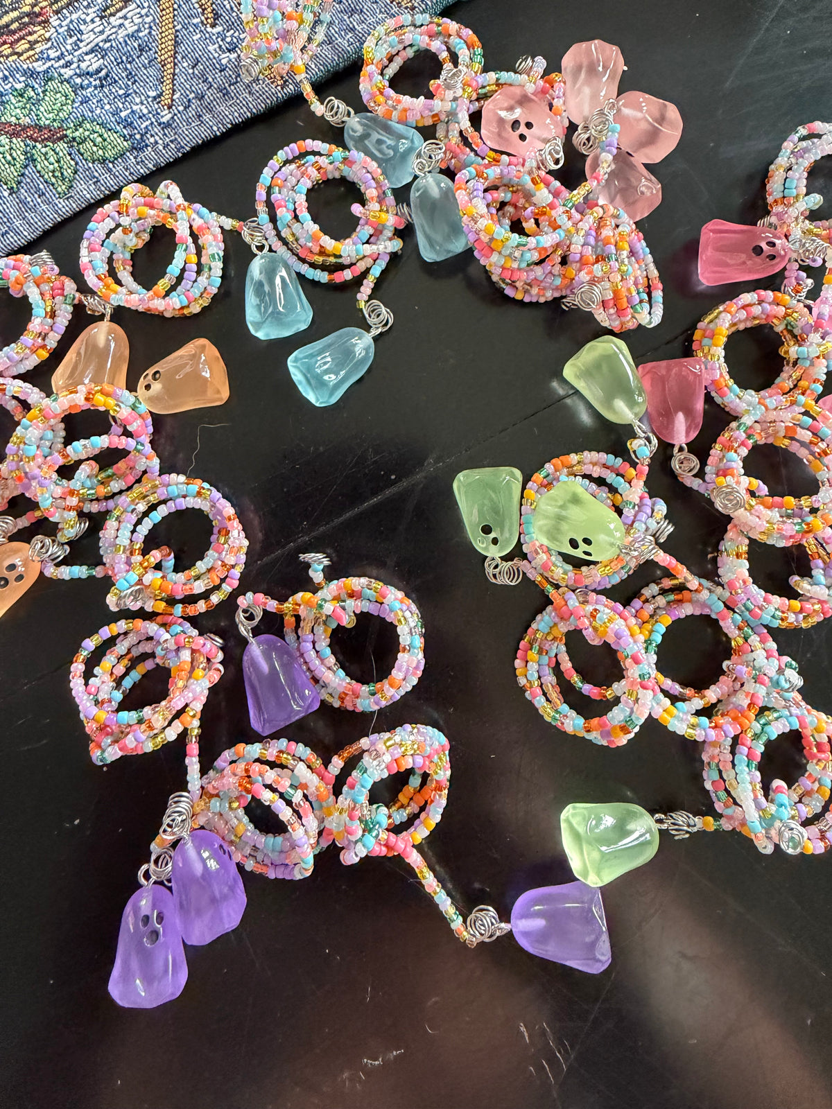 Glow in the Dark Pastel Ghost Plant Wrap