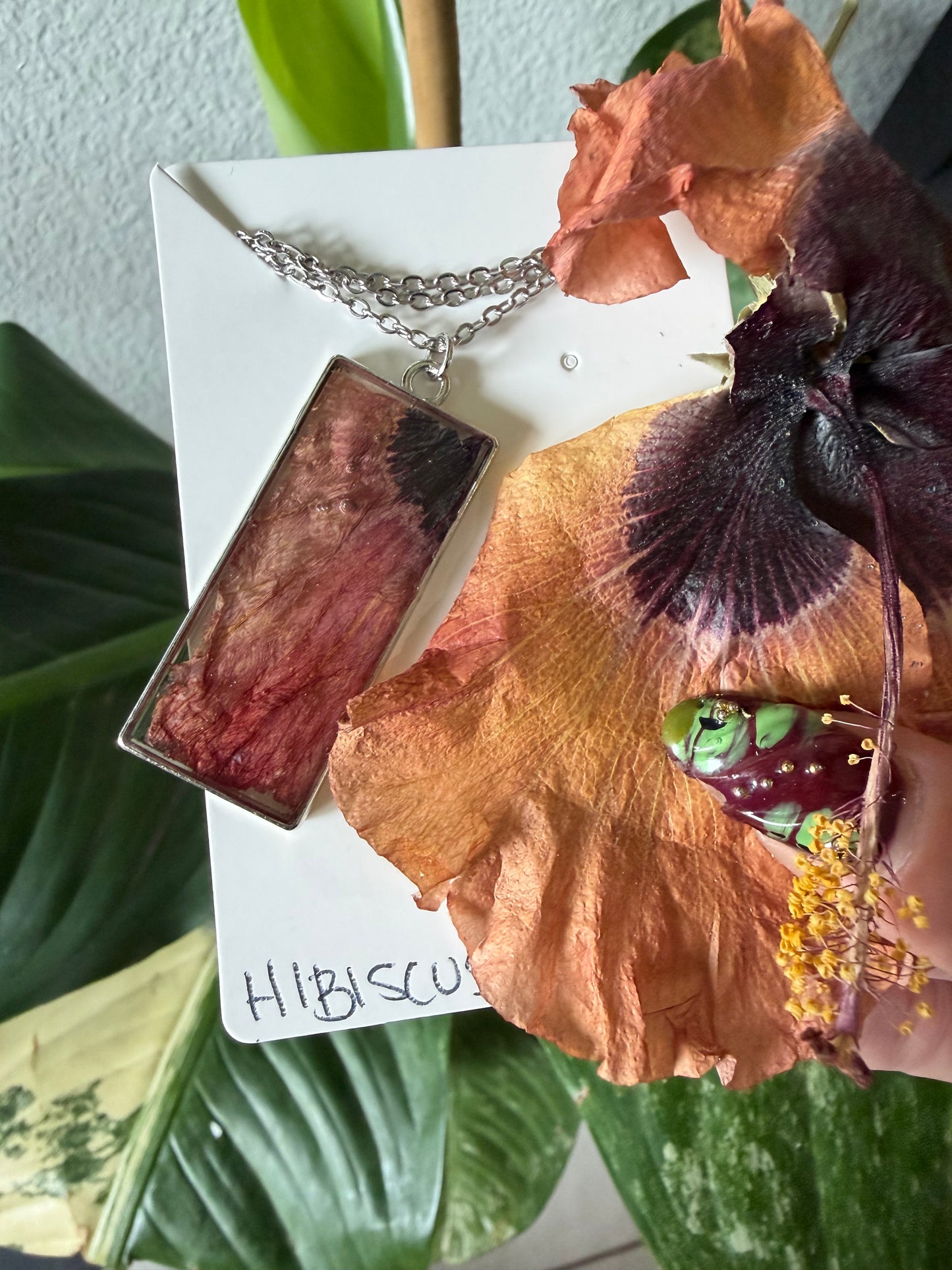 Hibiscus Rectangle Necklace in Silver