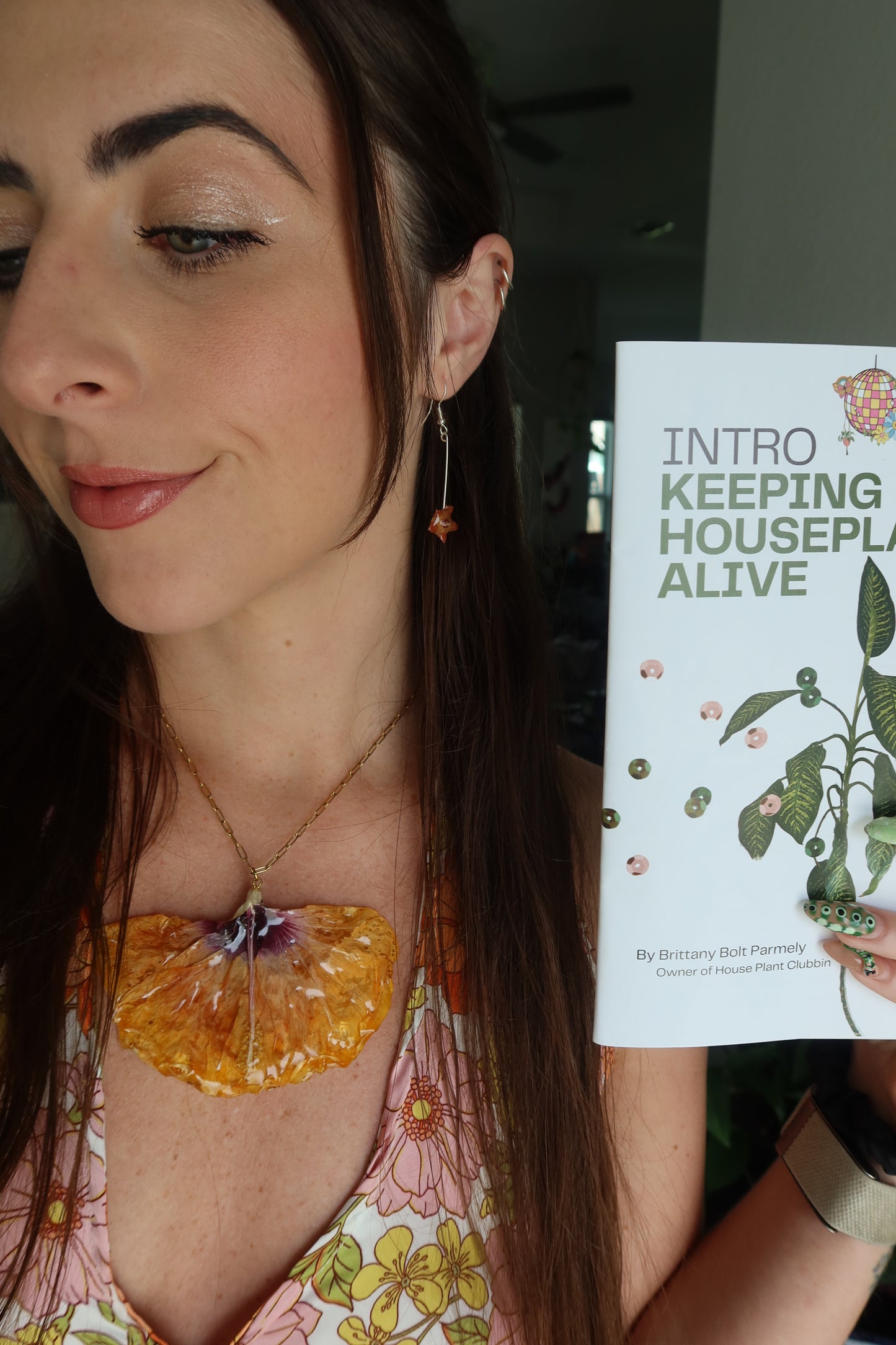 Hoya Bloom Magic Wand Necklace - Gold or Silver