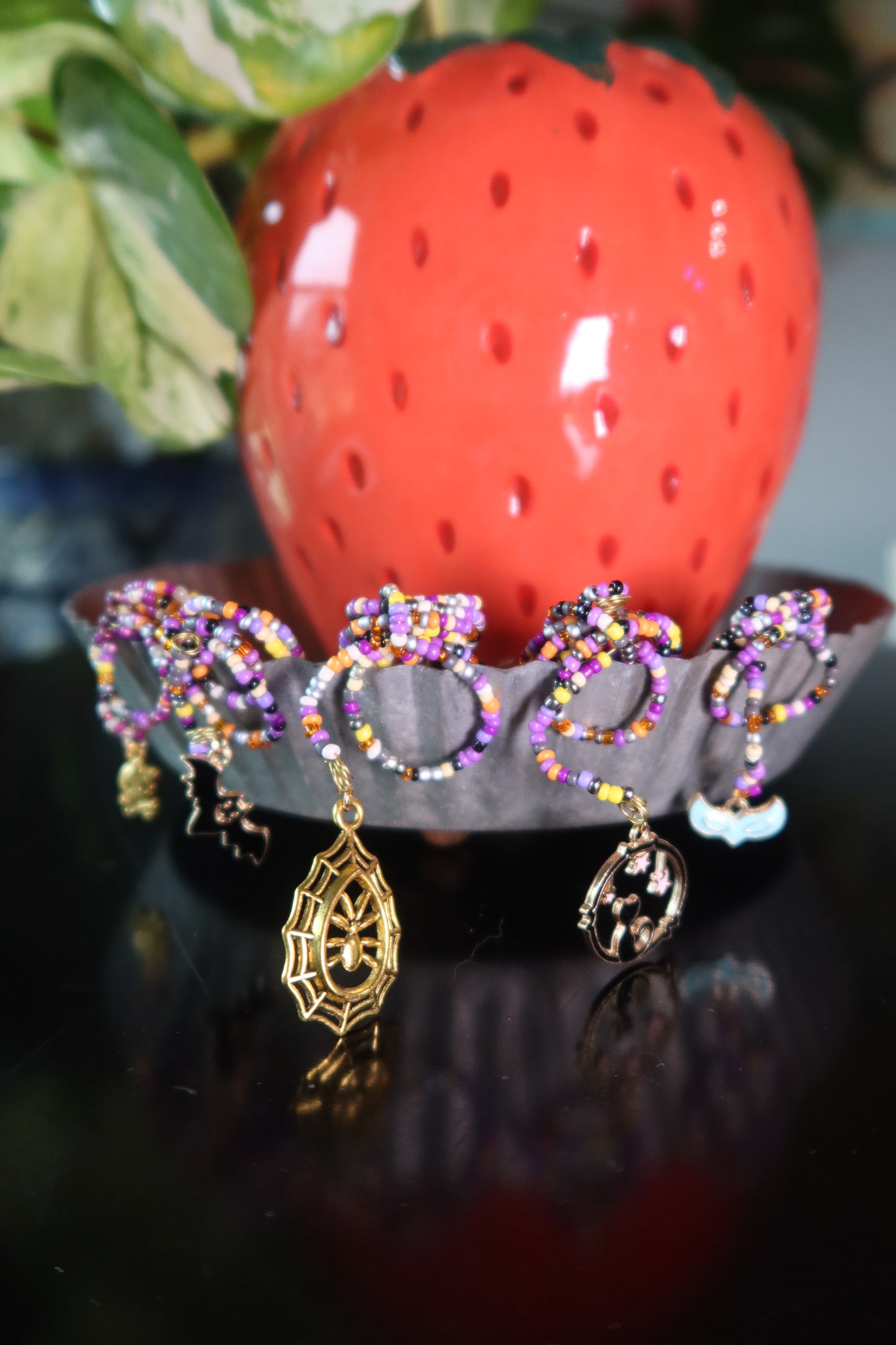 Gold Skull Plant Wrap - Spooky Collection