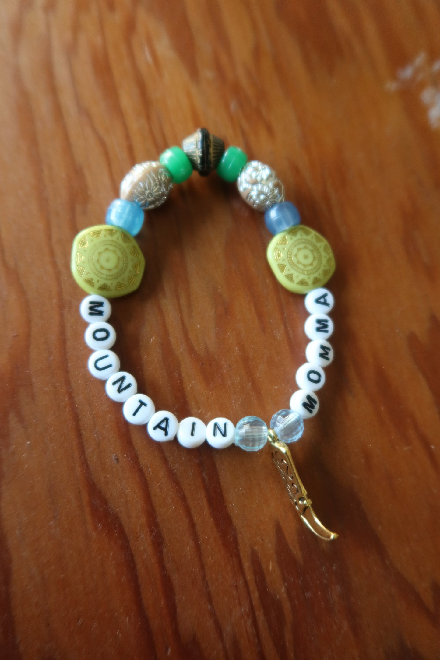 Mountain Momma Bracelet - Fanci Kandi