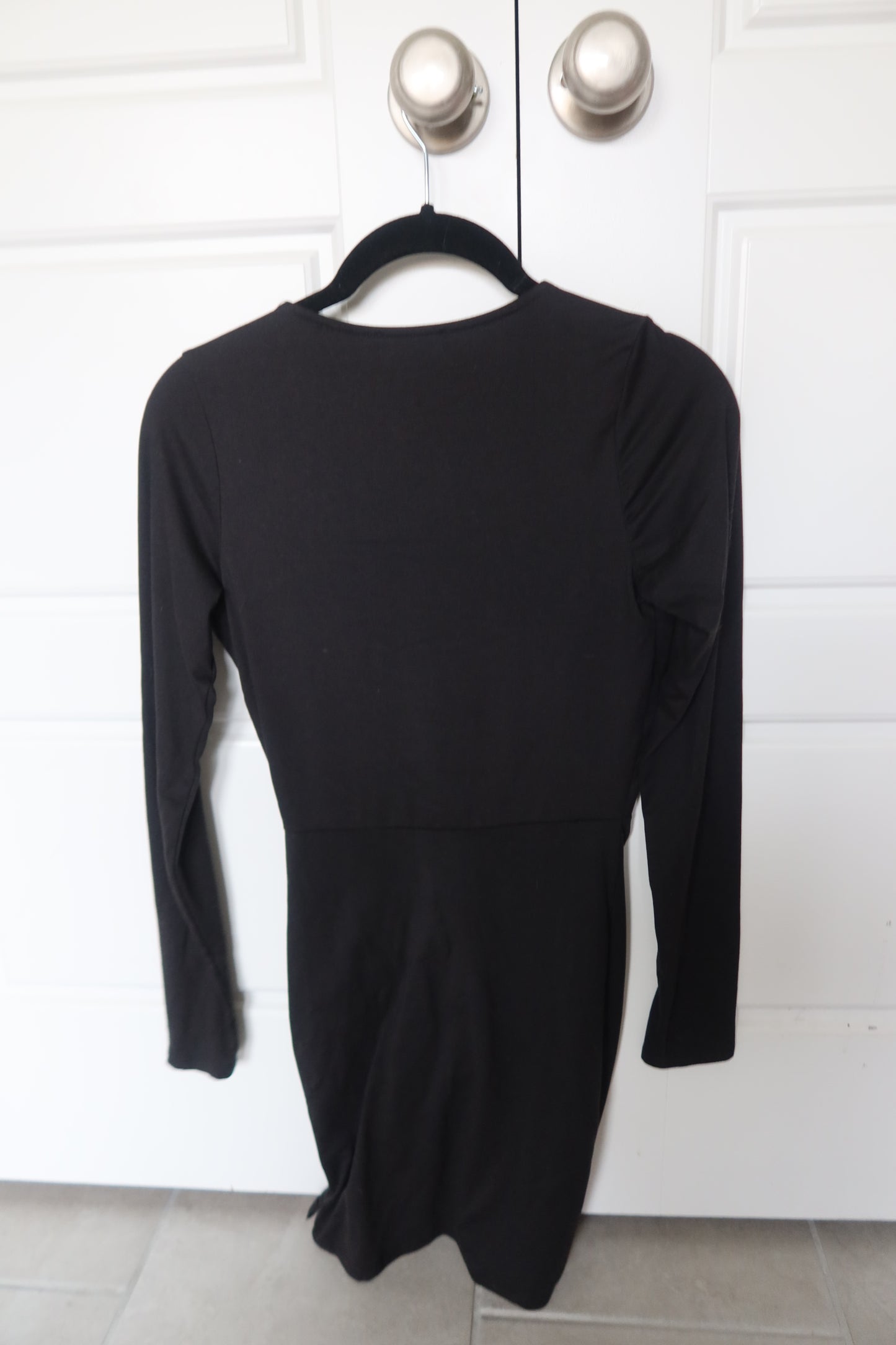 Black Long-Sleeve Cocktail Dress - Size Small by Fashion Nova