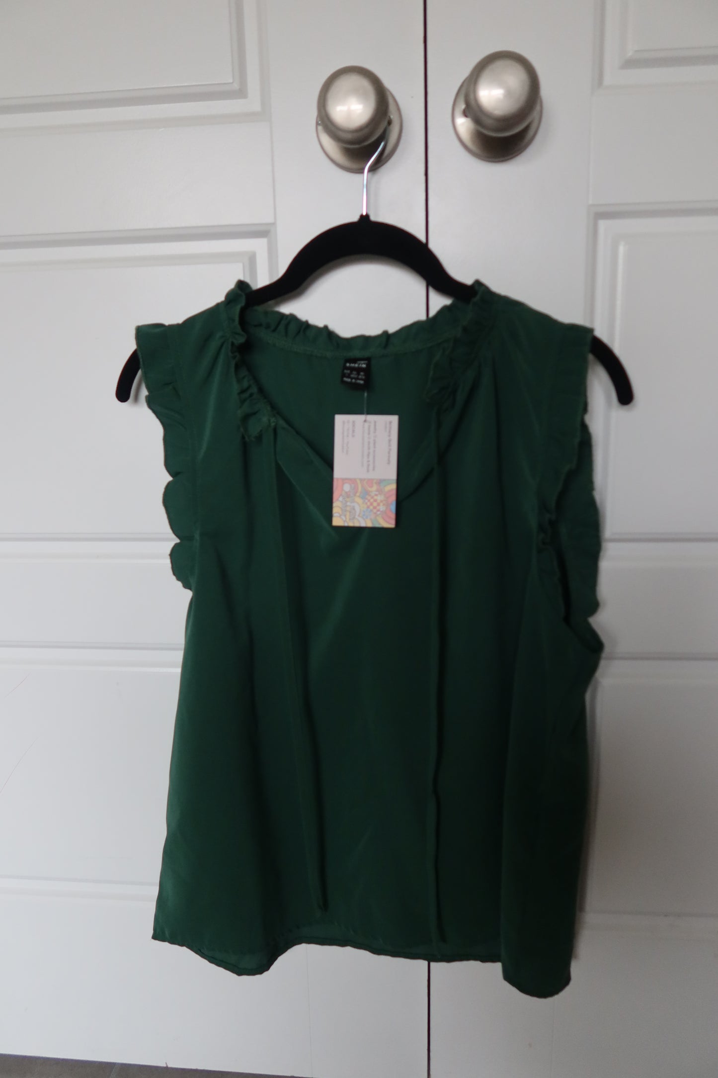 Green Front-Tie Tank Top – Size Large by Shein