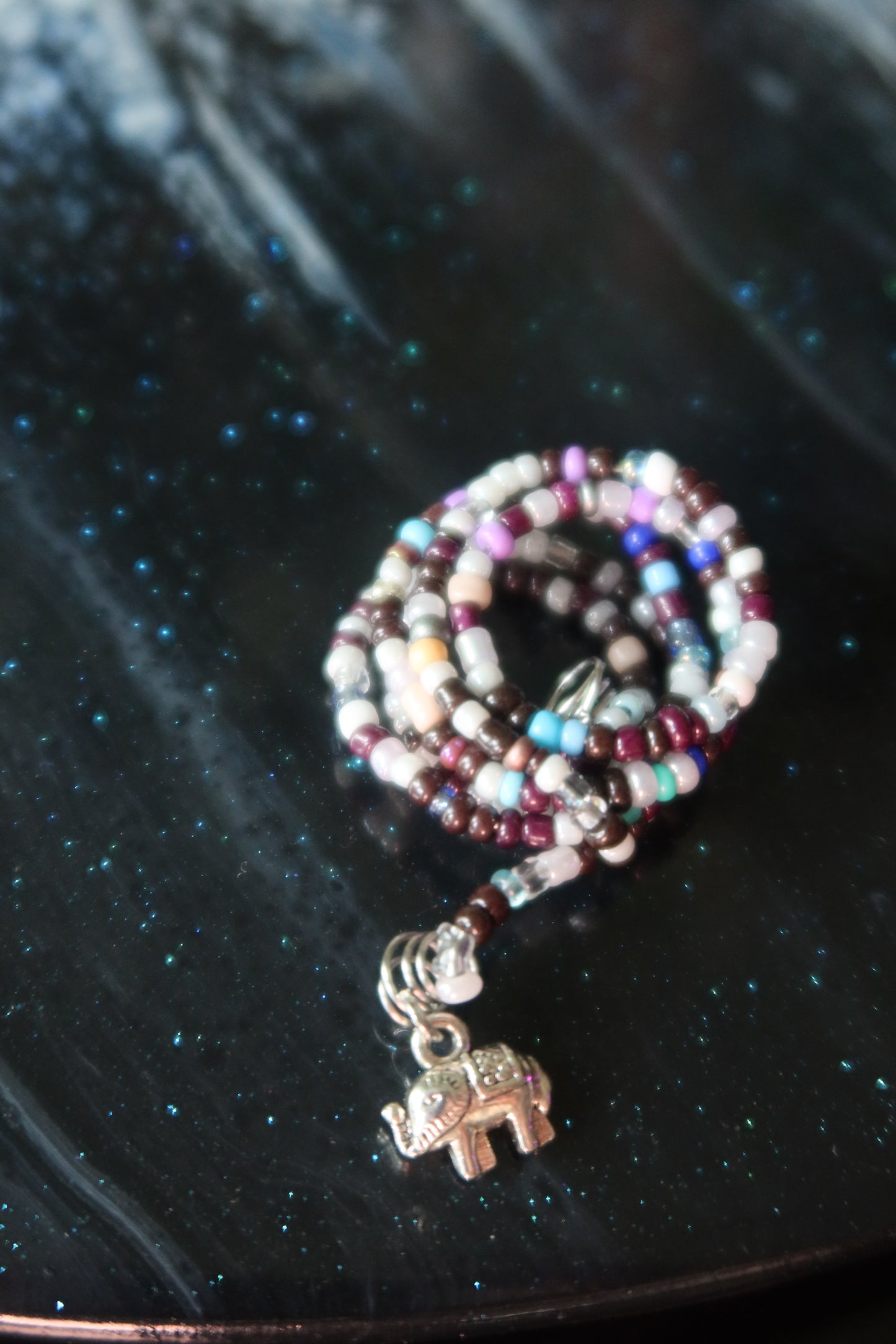 Silver Elephant Plant Wrap 4/5 - Animal Collection