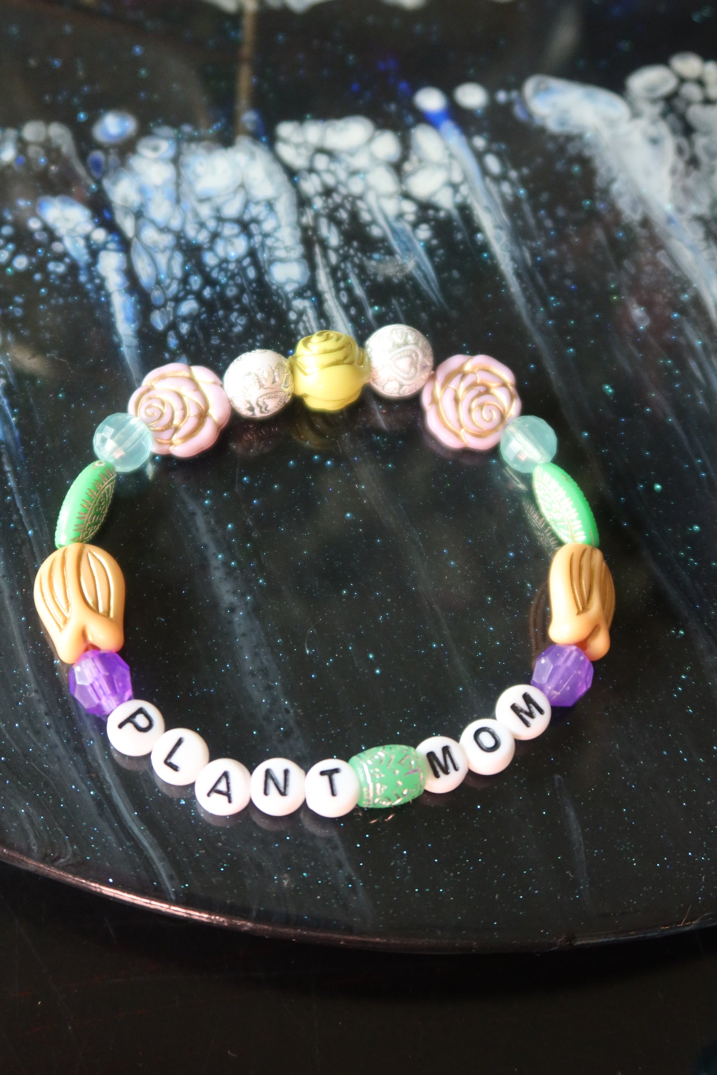 Plant Mom Bracelet - Fanci Kandi