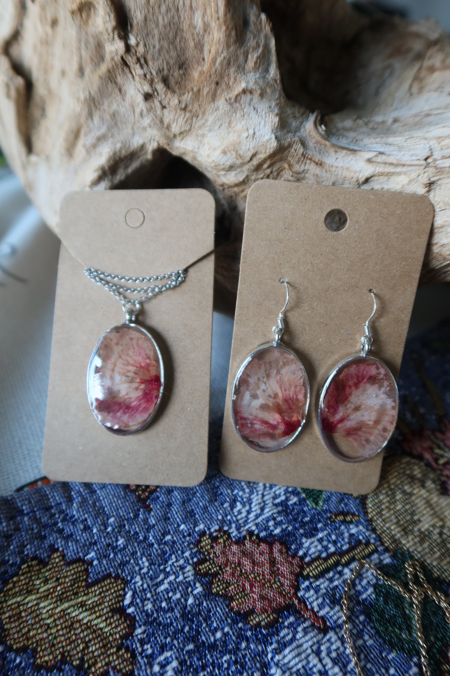 Silver Oval Pink Hibiscus Necklace
