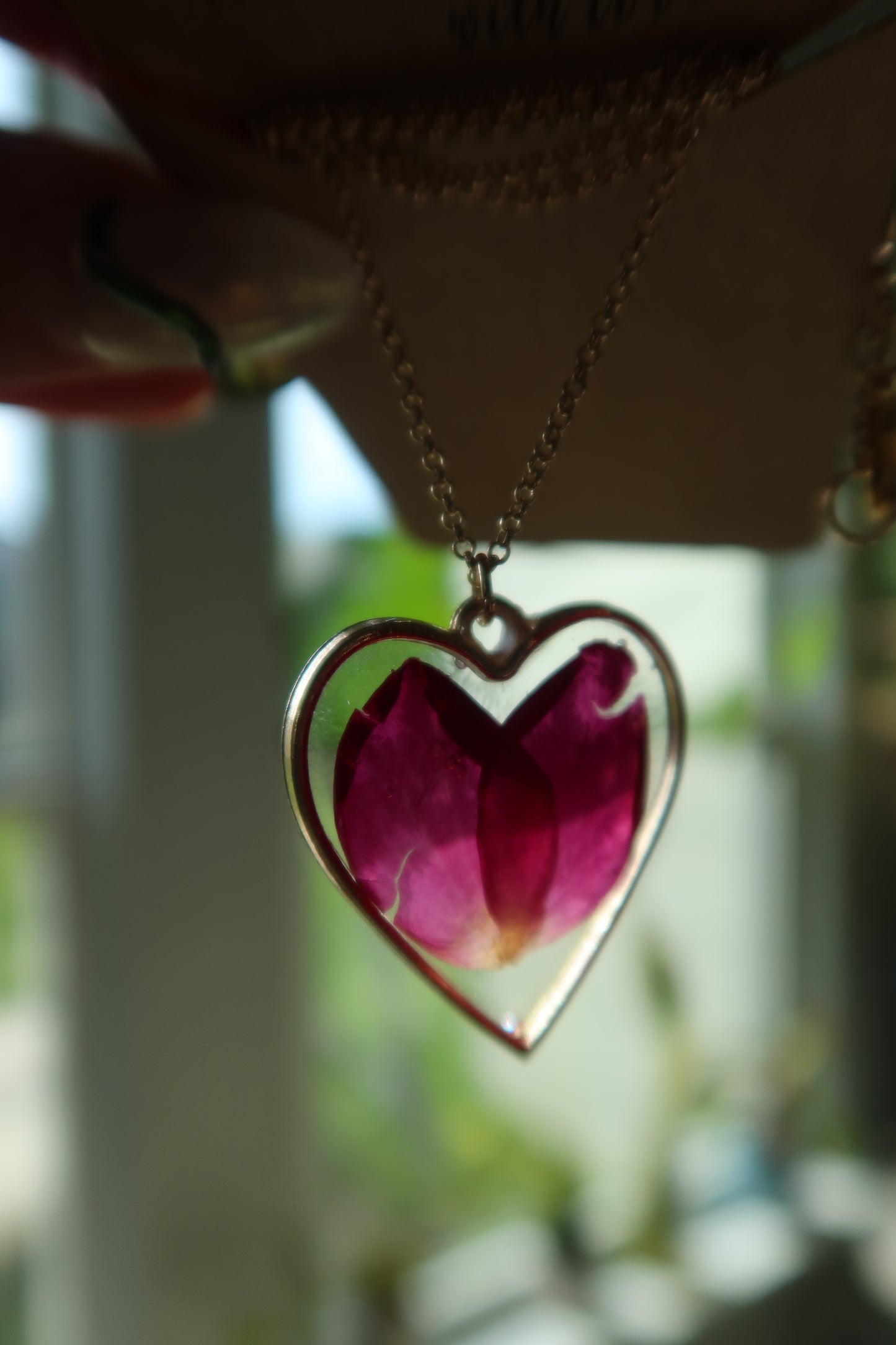 Gold Heart Rose Bloom Necklace 16in