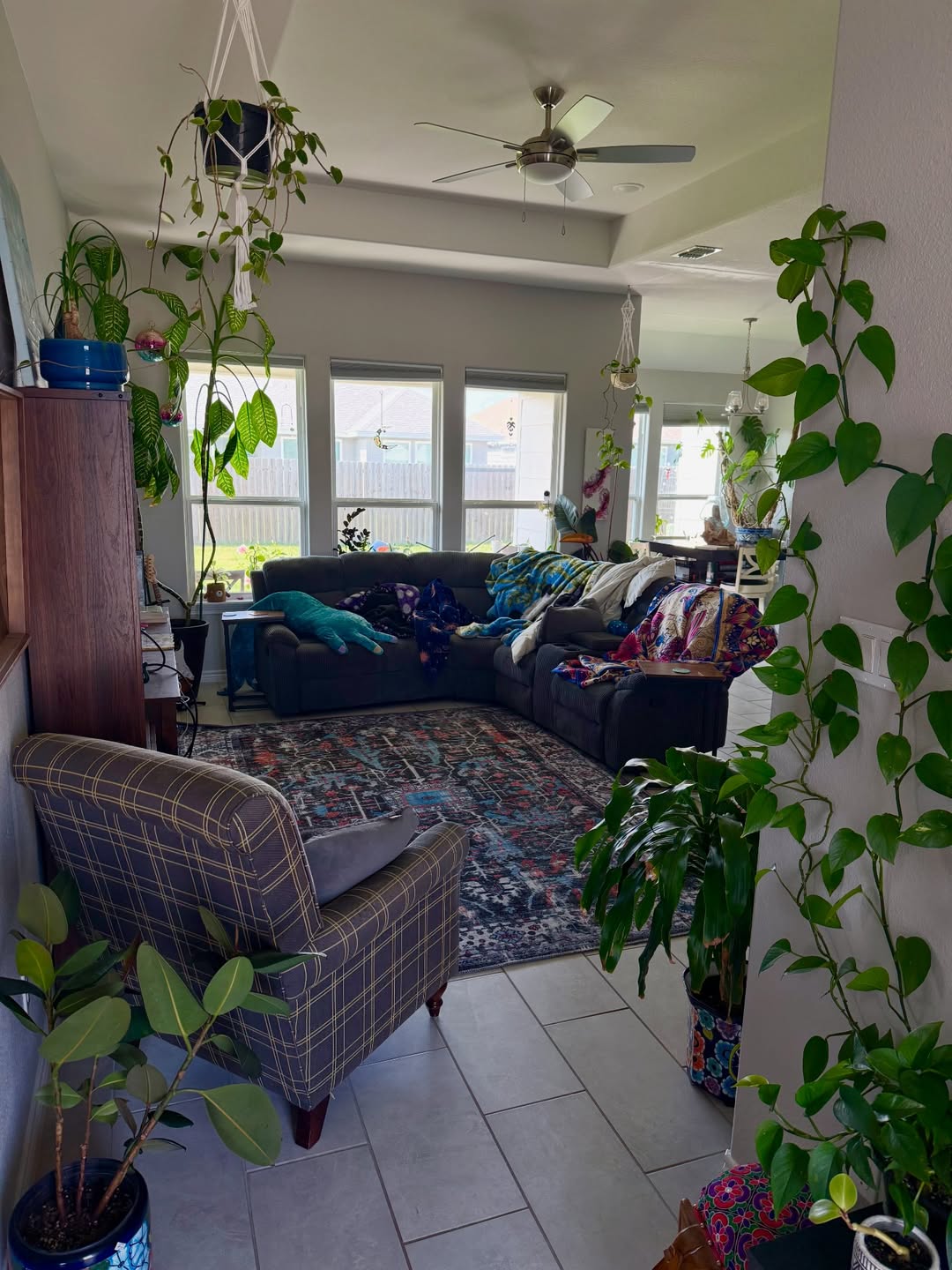 How to Style Houseplants in Your Home | Indoor Plant Decor Ideas