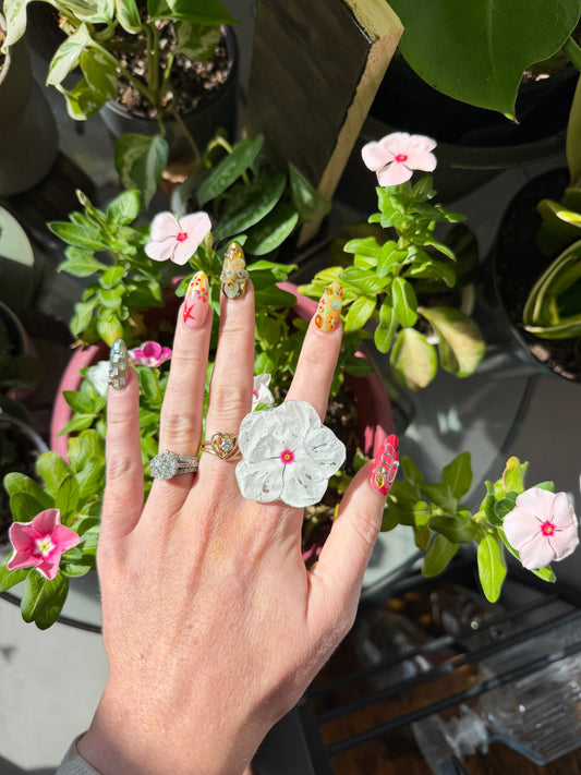 Cora Ring White on Silver