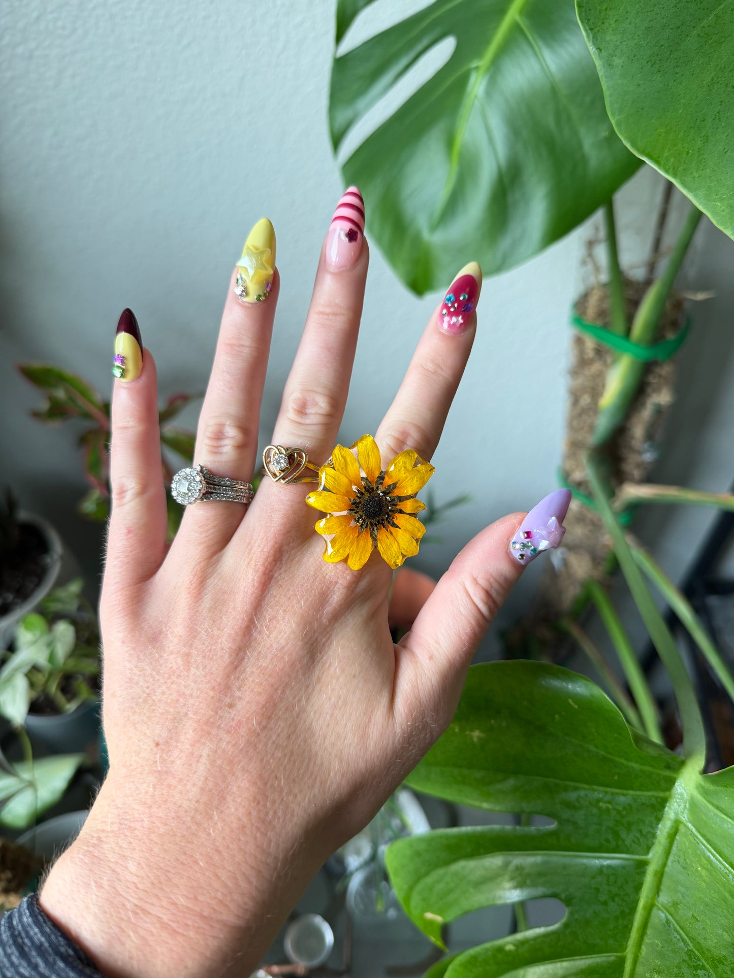 Dark Sunflower Ring - Adjustable silver stainless steel