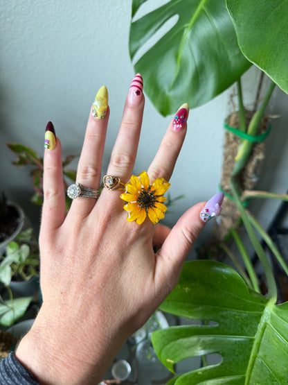 Dark Sunflower Ring - Adjustable silver stainless steel