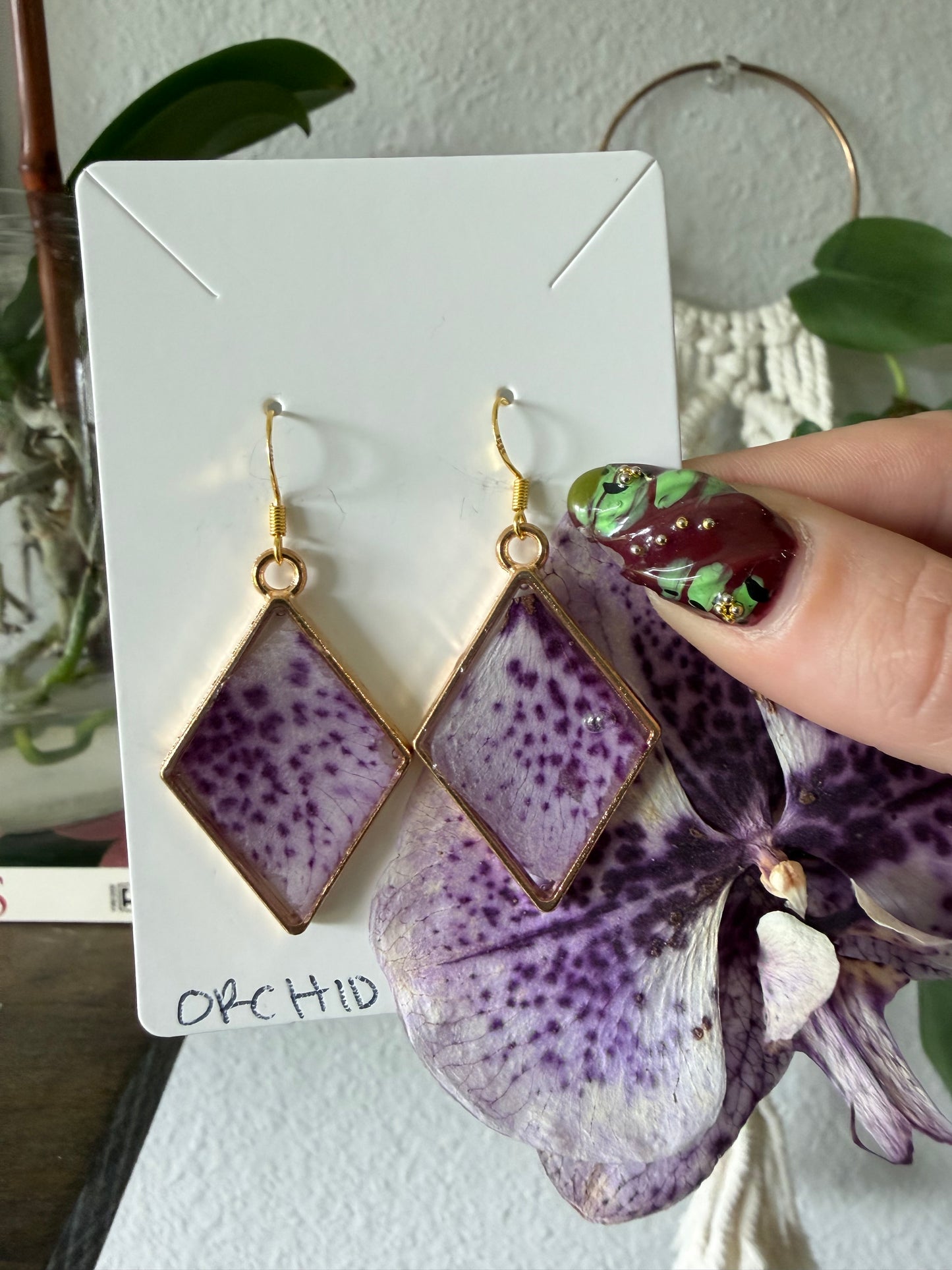 Orchid Diamond Earrings in Gold