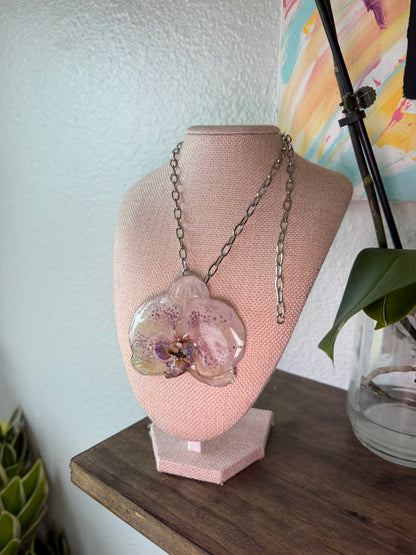 Speckled Orchid Statement Necklace on 304 Surgical grade stainless steel