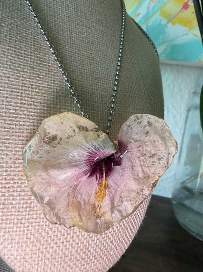 Heart Hibiscus Necklace