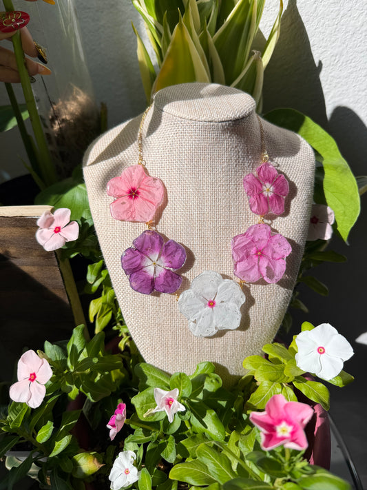 Cora Statement Necklace in Gold