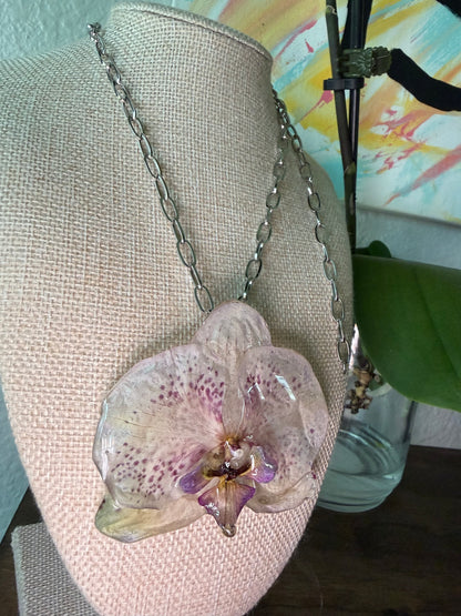 Speckled Orchid Statement Necklace on 304 Surgical grade stainless steel