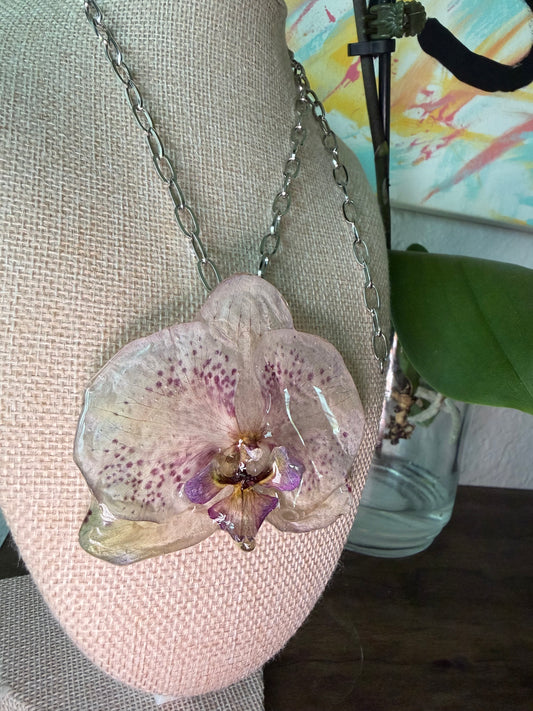Speckled Orchid Statement Necklace on 304 Surgical grade stainless steel
