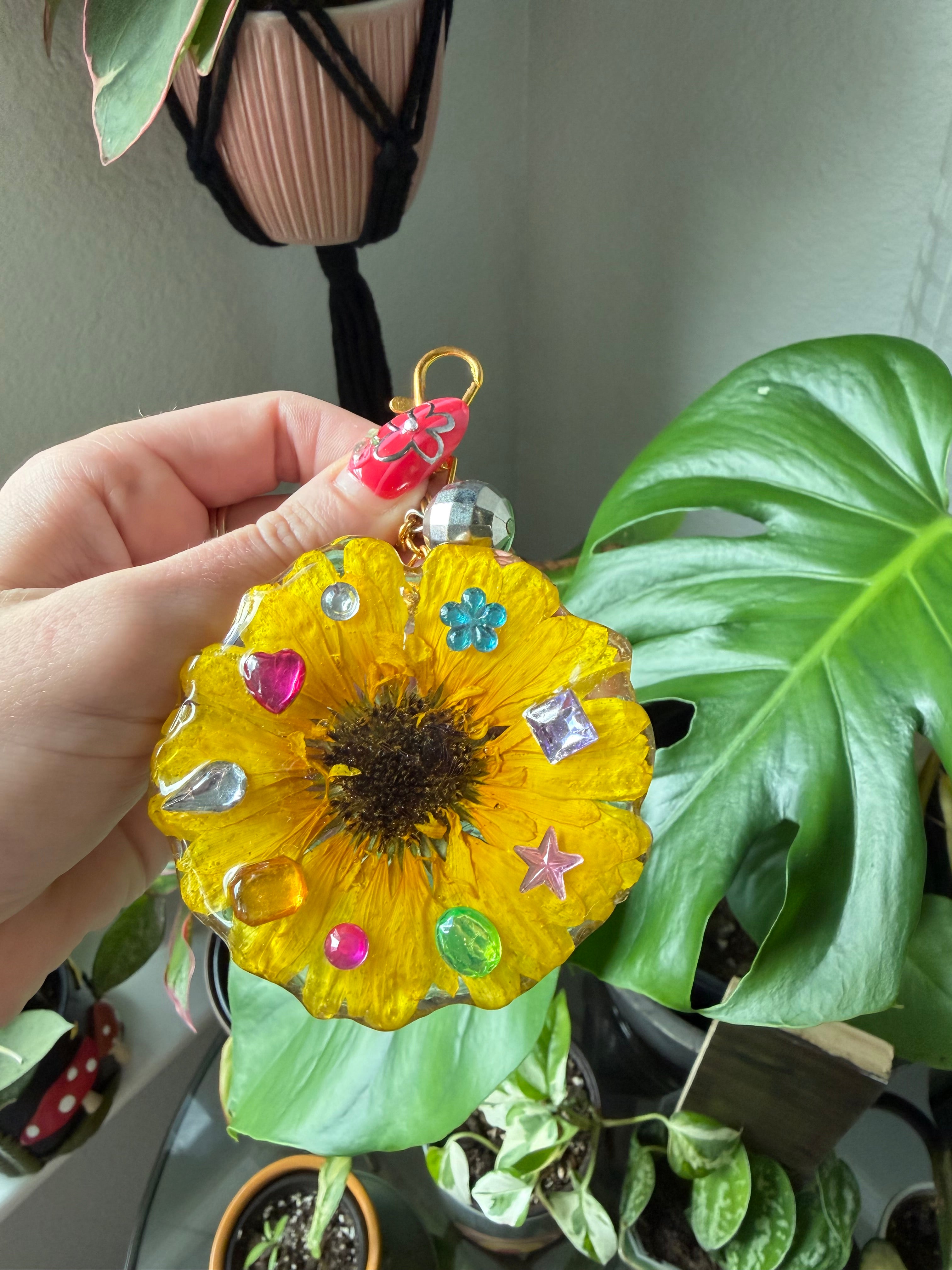 Sunflower Disco Bloom Purse Charm – House Plant Clubbin