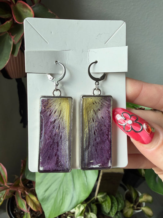 Amethyst Lily Bar Earrings in Silver
