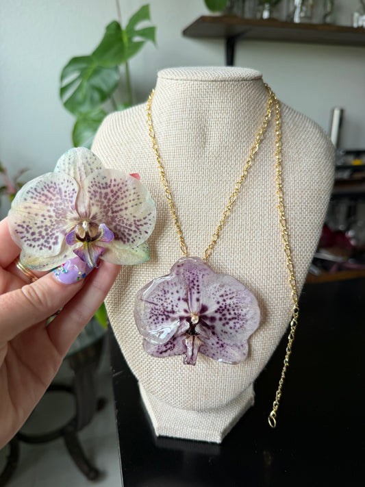 Lavender Speckled Orchid Necklace