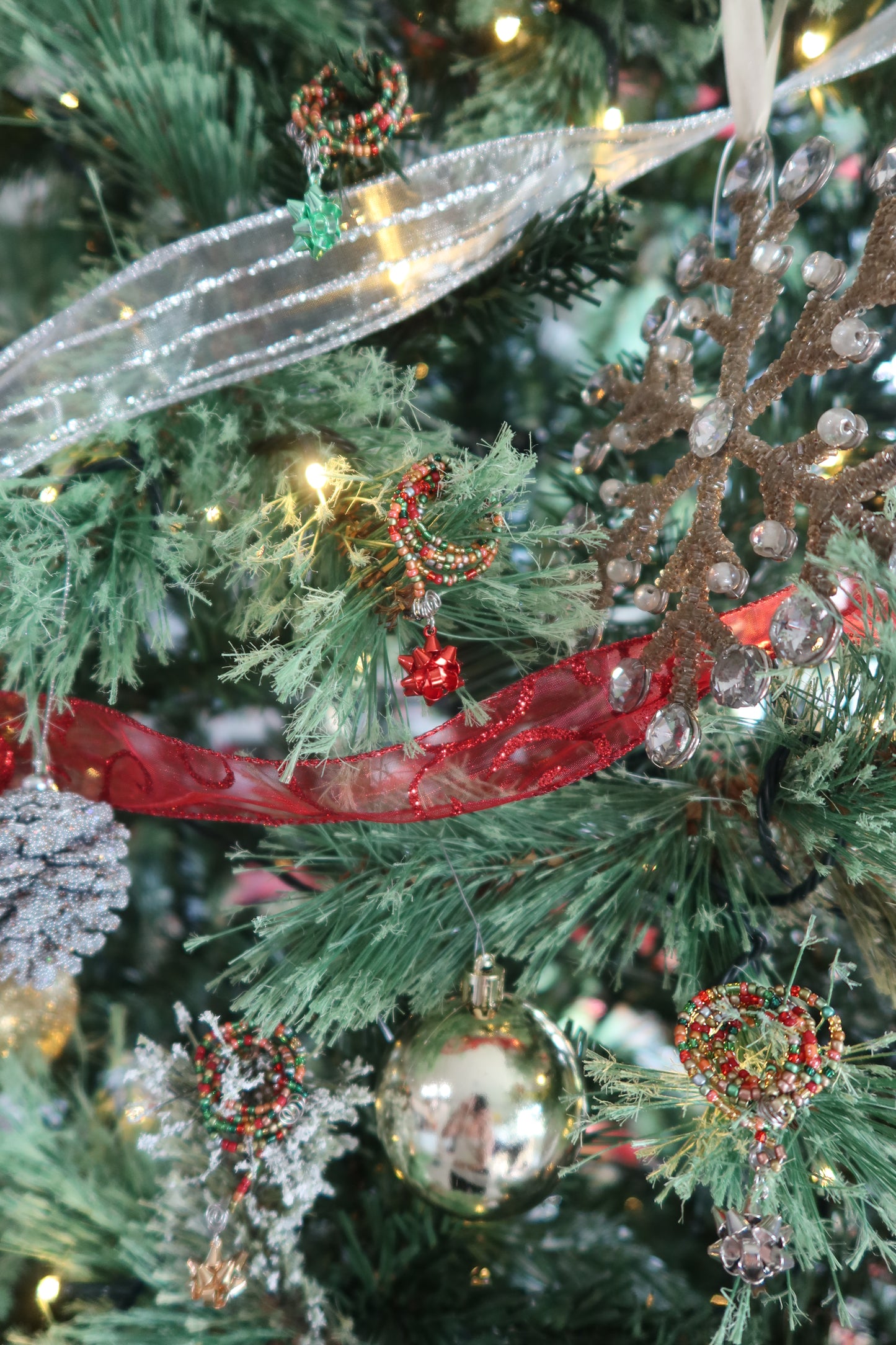 Gift Bow Plant Wrap - Winter Collection
