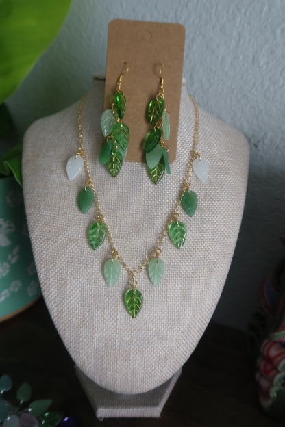 Classic Green Leaf Necklace - Silver or Gold