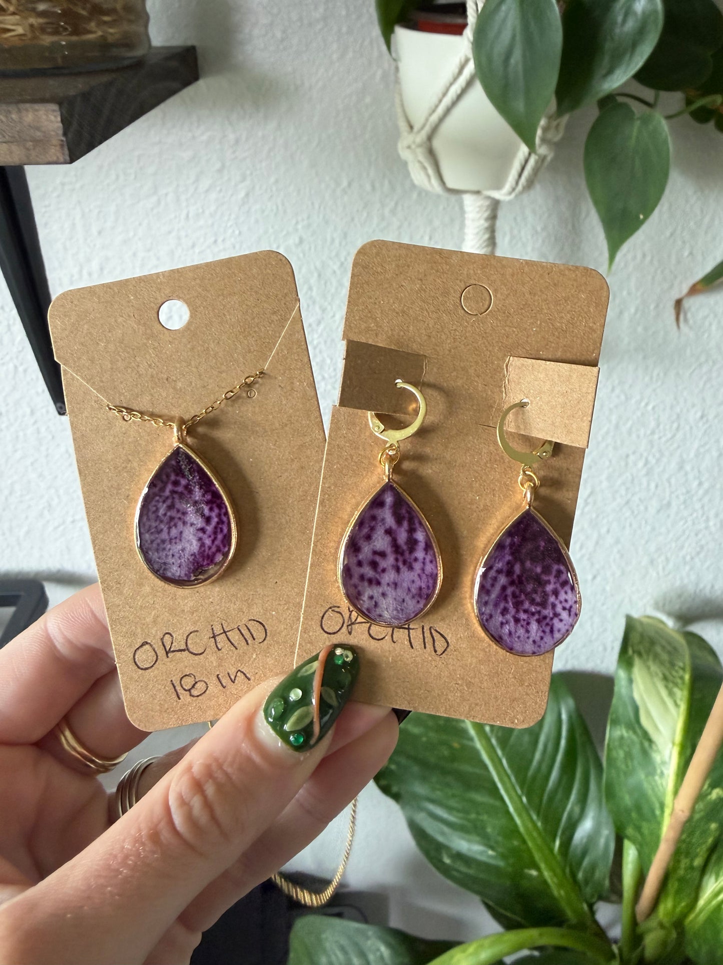 Orchid Teardrop Earrings in Gold