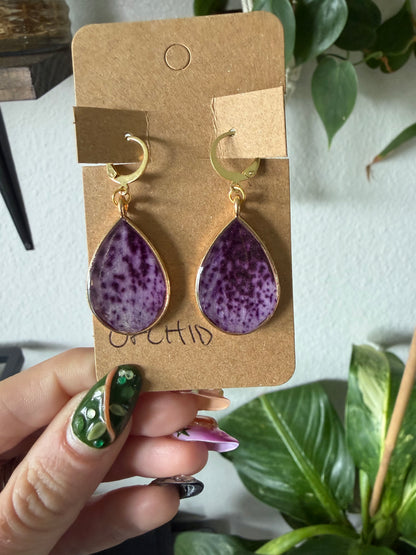 Orchid Teardrop Earrings in Gold