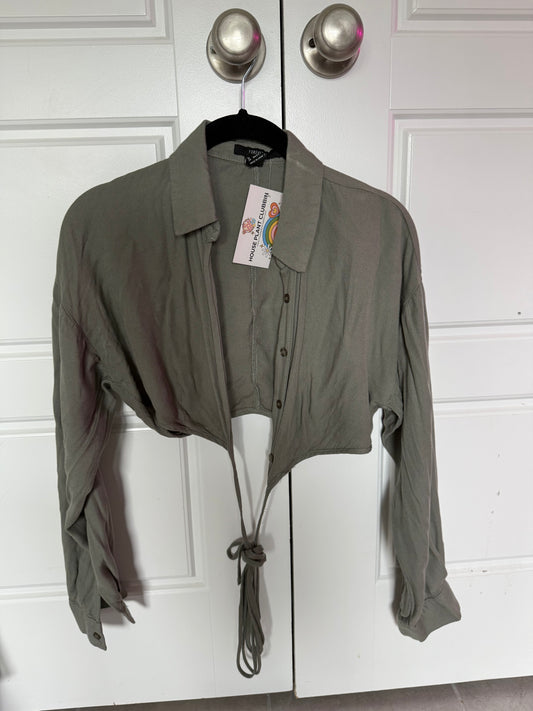 Green long sleeve front tie crop top
