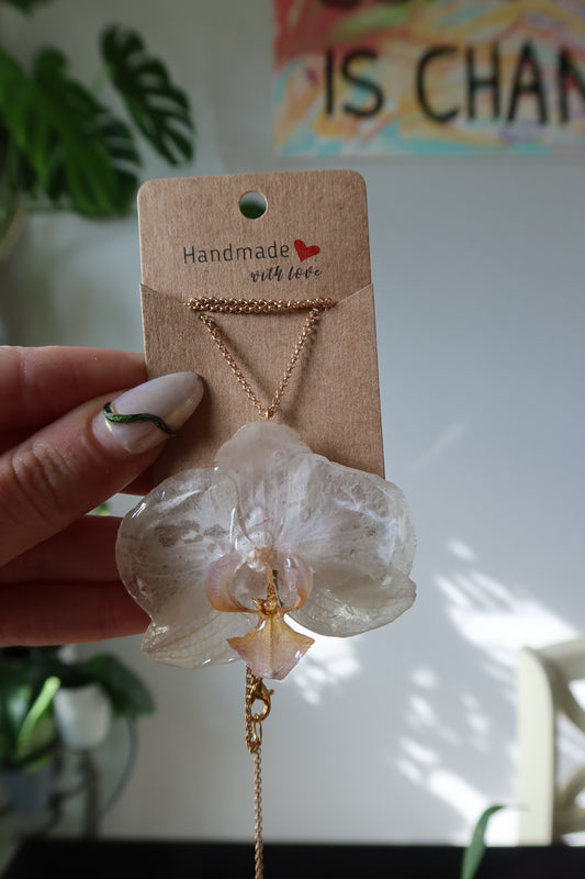 Gold White Orchid Bloom Necklace