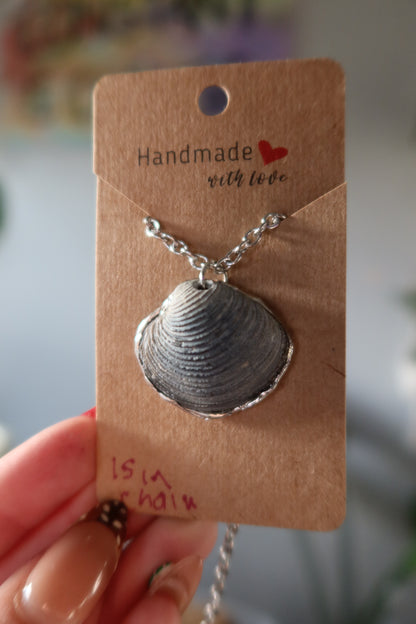Dark Mermaid Shell Necklace
